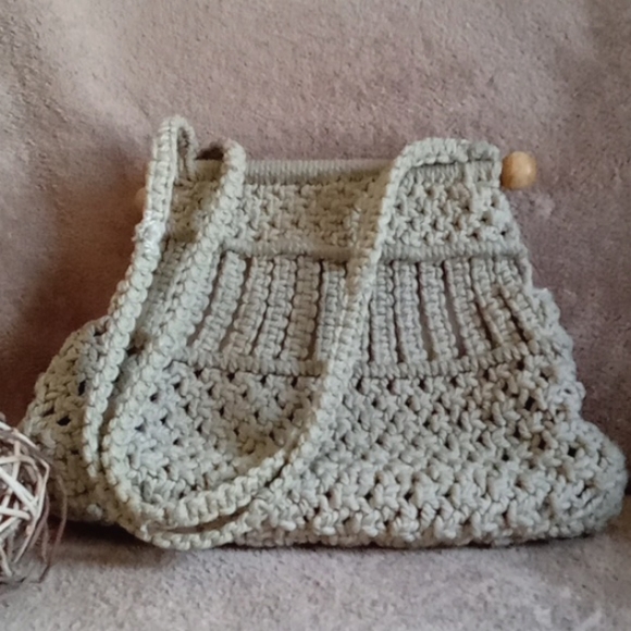 Hand Crafted Handbags - ⭐️ Host Pick ⭐️ Handcrafted Tan Crochet Shoulder Crossbody Bag